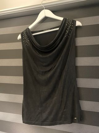 Camiseta SALSA,de vestir negra, sin mangas