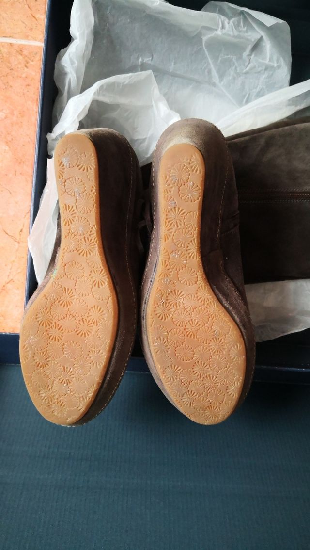 botas gris flecos Pedro Miralles