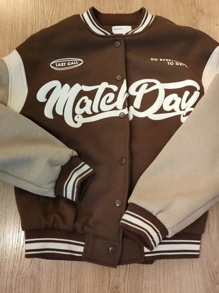 Cazadora beisbolera Bershka talla S