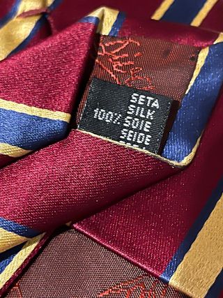 Corbata de rayas de la marca Diva