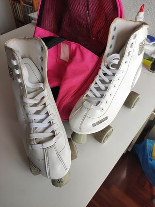 Patines cuatro ruedas.