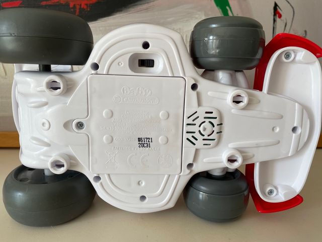 Coche radio control Eugenio. Clementoni baby