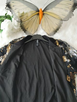 Chaqueta tipo bomber a estrenar. Talla 38