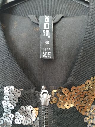 Chaqueta tipo bomber a estrenar. Talla 38