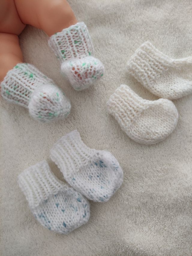 Calcetines para muñeco hechos a mano de segunda mano por EUR en