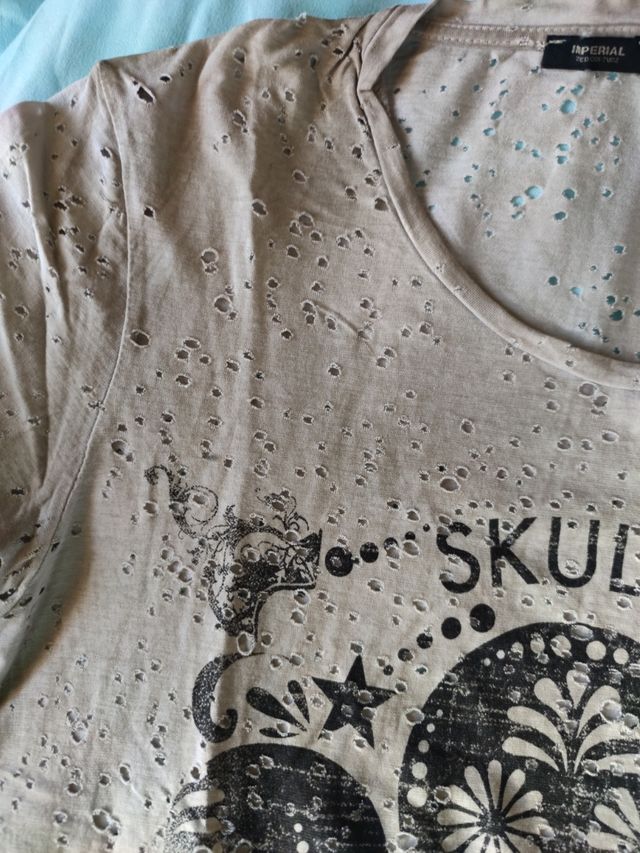 T-shirt imperial teschio bucata skulls
