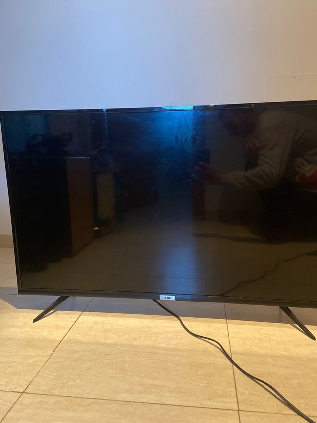Televisor TCL