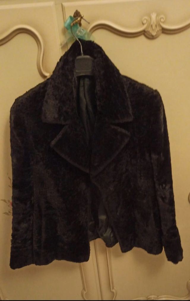 Pelliccia sintetica nera, capo sartoriale, M/L