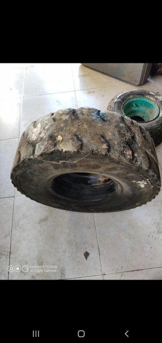 Ruedas carretilla maciza.