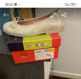 zapato piel niña