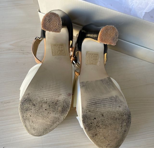 Sandali in vernice  tg 35 tacco 13,5