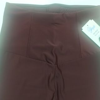 Mallas/legging color vino. Talla M