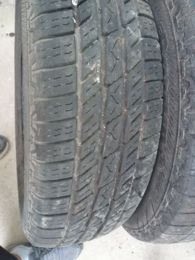 Ruedas zuzuki 4x4 muy bien cuidadas