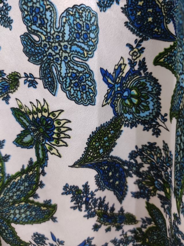 Sfera. Camiseta mujer estampada buen estado