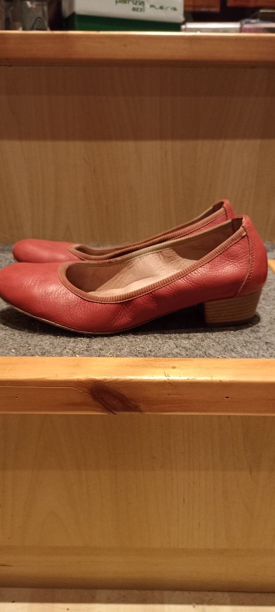 Ballerine rosse tg 38 in pelle.Usate pochissimo