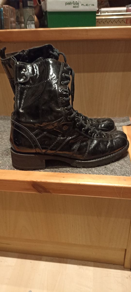 Stivaletti nero giardini tg 37. Colore nero vernic