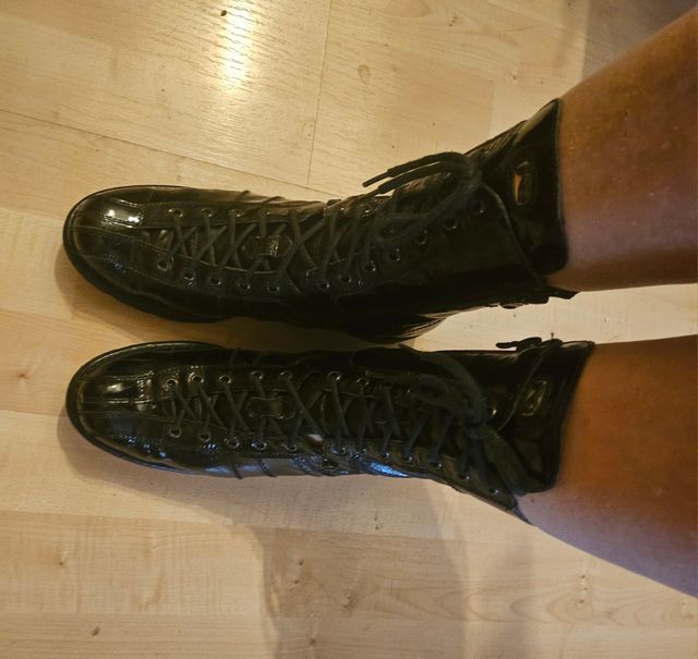 Stivaletti nero giardini tg 37. Colore nero vernic