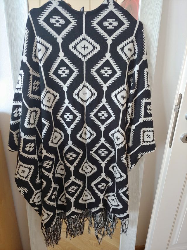 Cardigan Mantella con Frange H&M taglia M