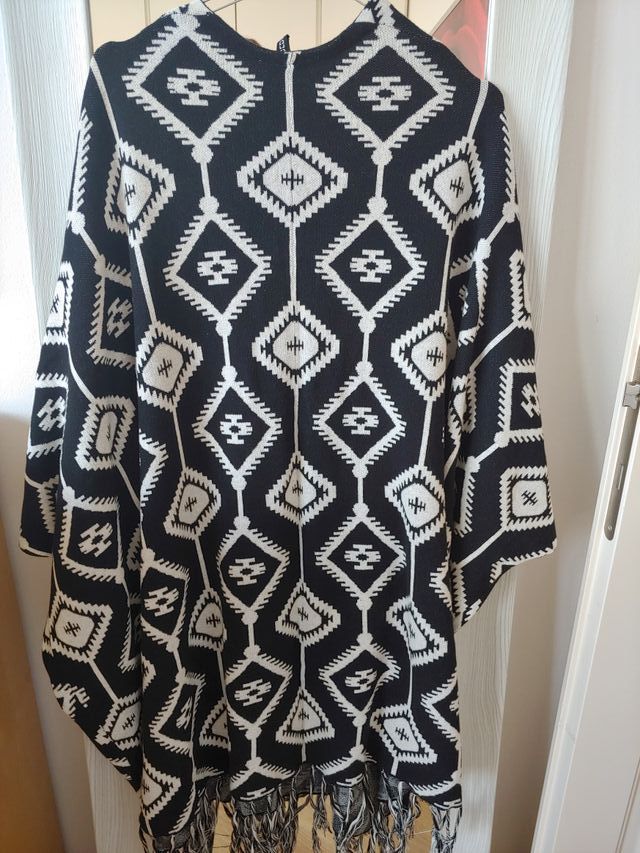 Cardigan Mantella con Frange H&M taglia M