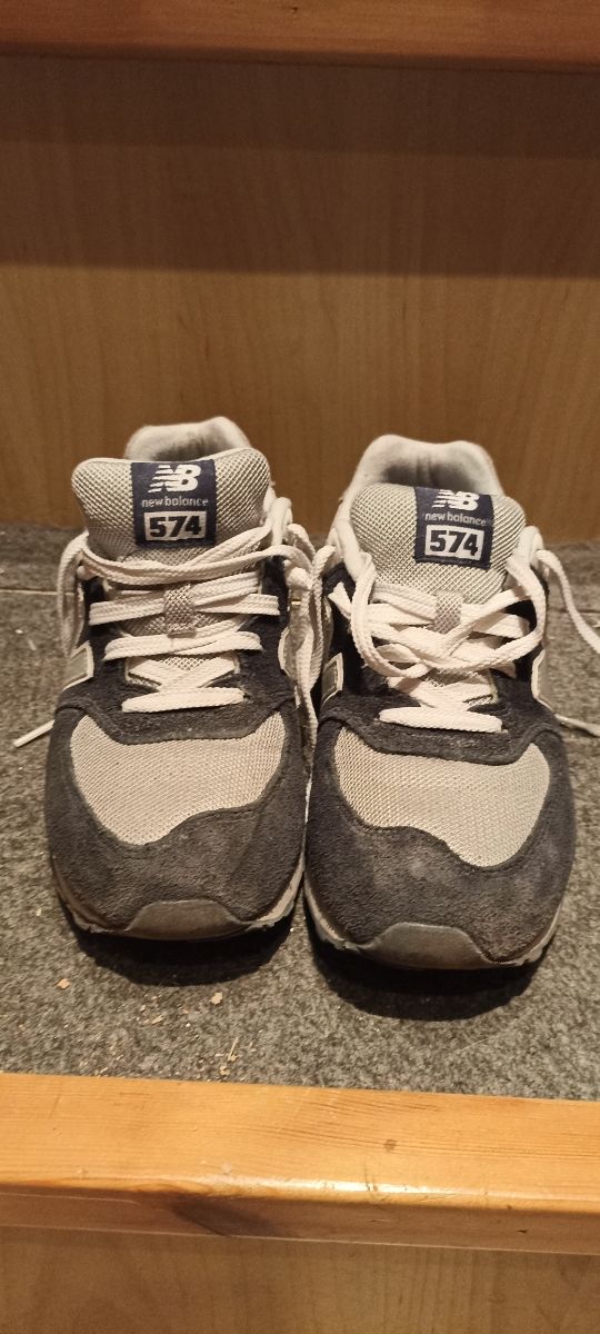 Scarpe NEW BALANCE TG 38 colore blu bianco. Usate