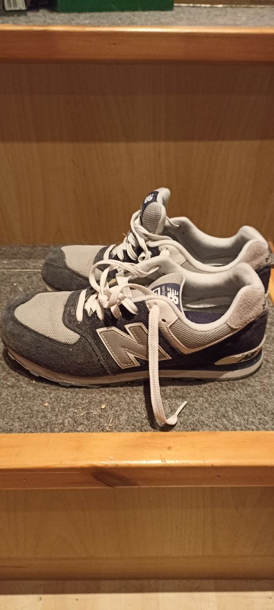 Scarpe NEW BALANCE TG 38 colore blu bianco. Usate