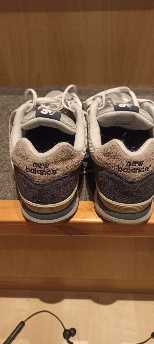 Scarpe NEW BALANCE TG 38 colore blu bianco. Usate