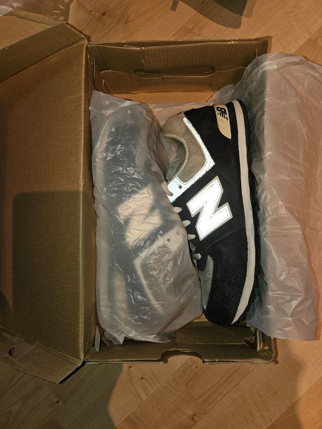 Scarpe NEW BALANCE TG 38 colore blu bianco. Usate