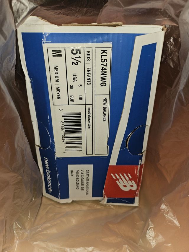 Scarpe NEW BALANCE TG 38 colore blu bianco. Usate