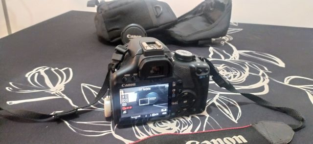 Canon EOS 500D + Objetivo 18-55