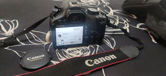 Canon EOS 500D + Objetivo 18-55