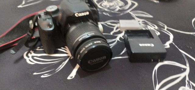 Canon EOS 500D + Objetivo 18-55