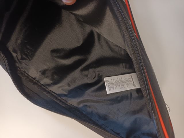 NUEVA. Funda Térmica para Pala de Padel Bullpadel.