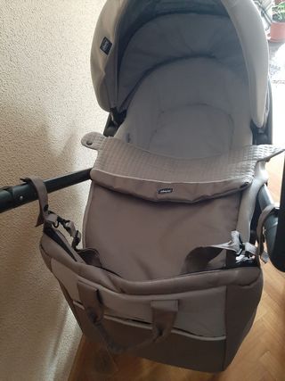 Carrito de bebé trío LOVE Chicco 