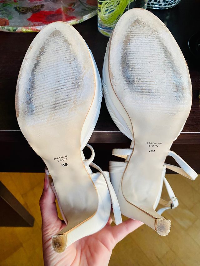 Zapatos de novia y salón color crudo T39