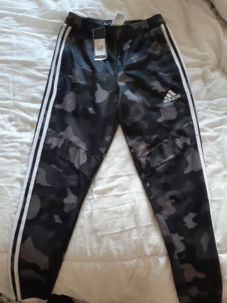 Adidas camuflaje