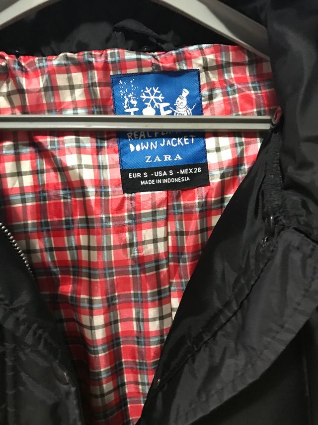 Plumifero negro zara