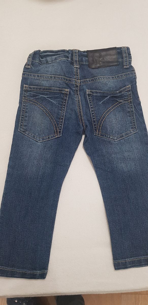 Pantalones tejanos Benetton 2 años