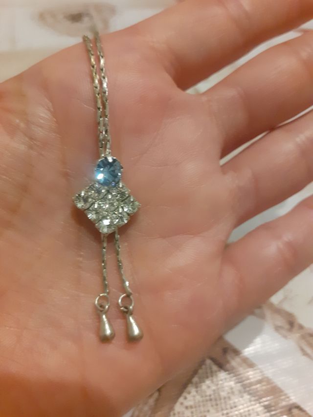 collana punto luce con strass