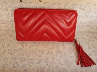 Cartera Victorio y Lucchino