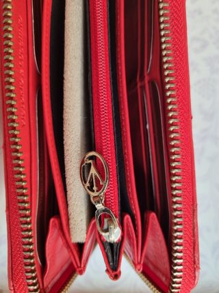 Cartera Victorio y Lucchino
