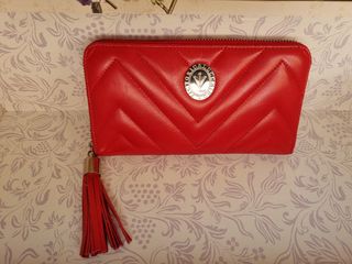 Cartera Victorio y Lucchino