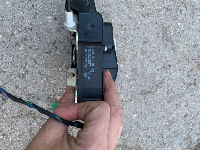 Cerradura puerta izquierda Vito viano