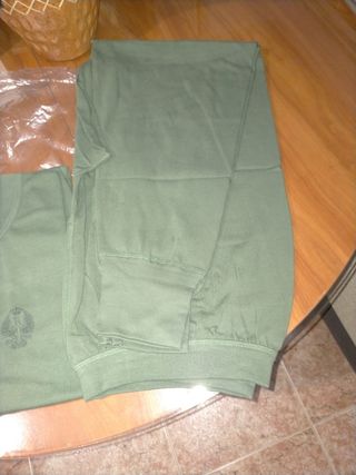 Traje interior militar montaña.