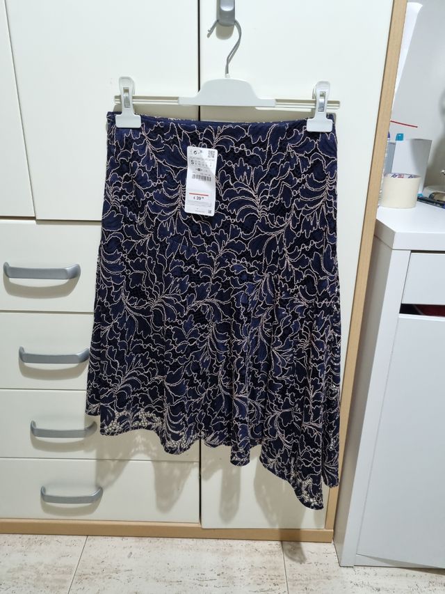 falda Zara nueva t-S