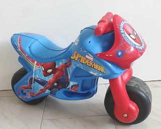 moto Spiderman niño