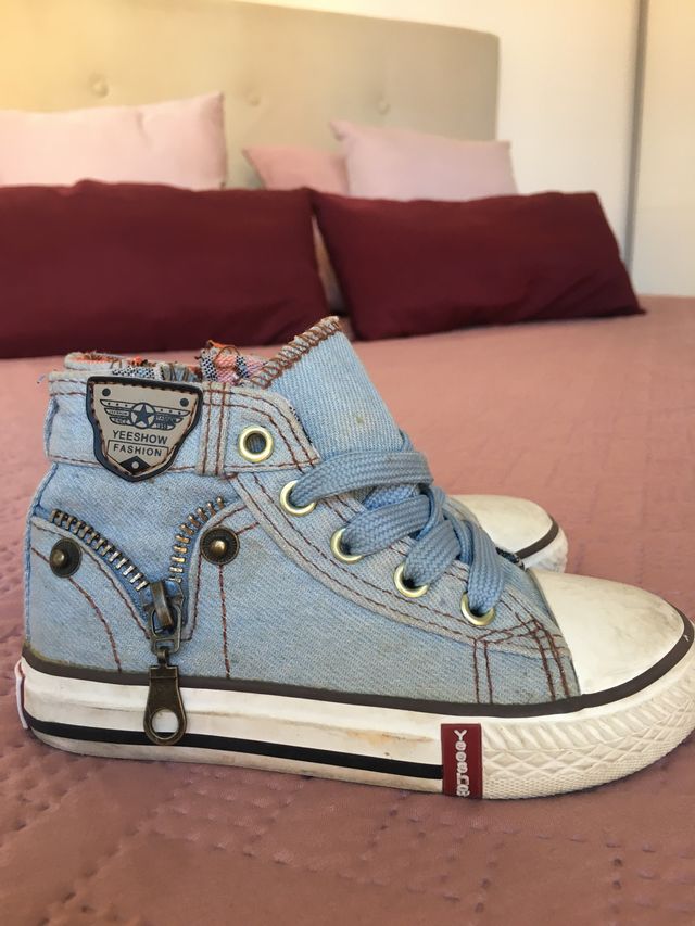 Playeras bota vaquera estilo Converse