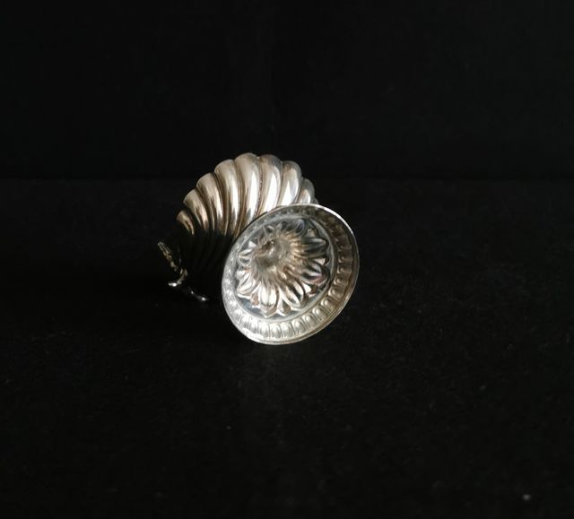 SALERO DE PELLIZCO Y CUCHARA DE PLATA 925 - PEDRO