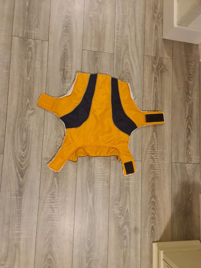 Chubasquero con borreguito para perro/gato