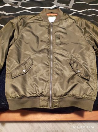 Bomber verde