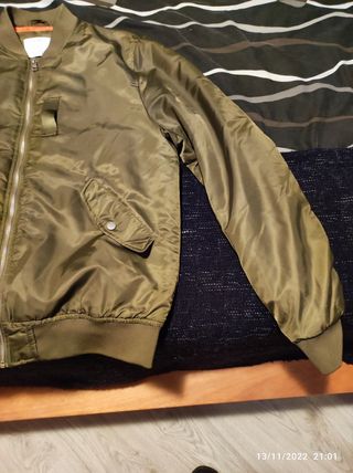 Bomber verde